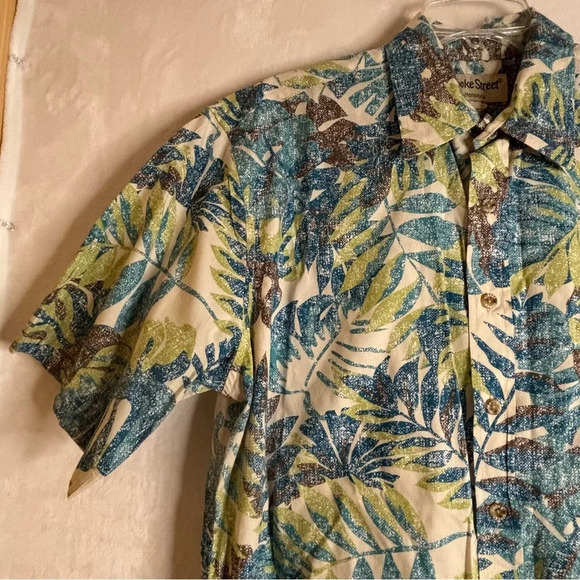 Cooke Street Honolulu Men's Short Sleeve Button Up Hawaiian Aloha Shirt Medium - Picture 4 of 11